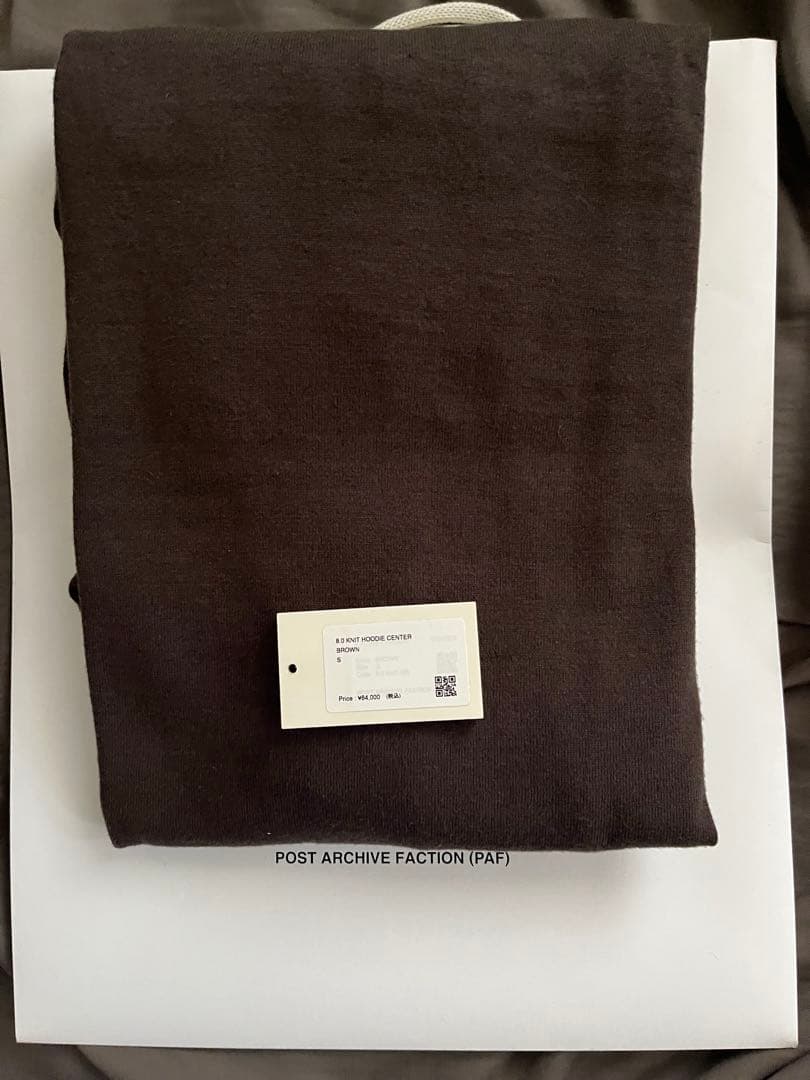 トップス 8.0 KNIT HOODIE CENTER (BROWN)