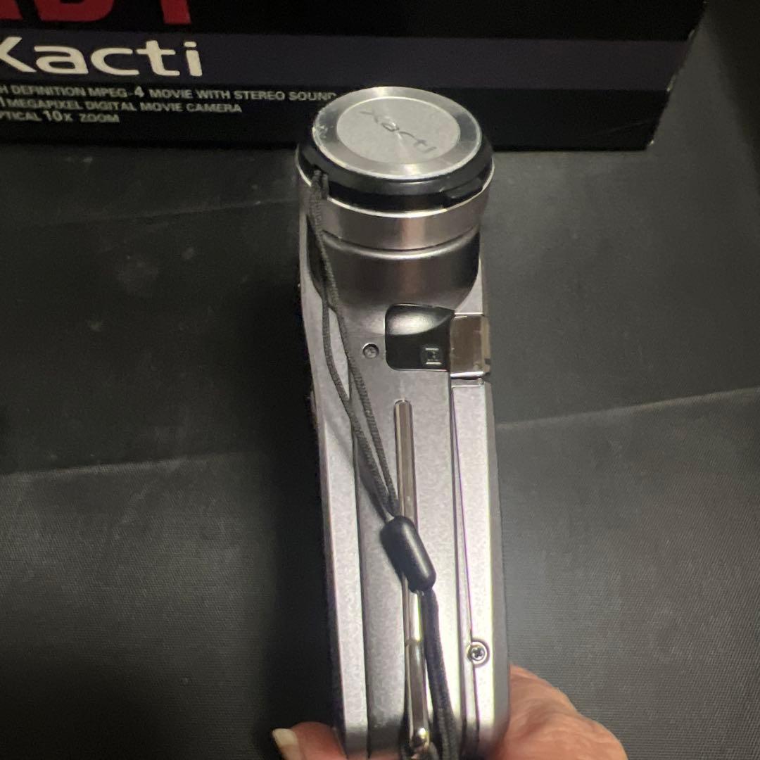 SANYO DMX-HD1 Xacti ビデオカメラ本体セット　ハイビジョン軽量