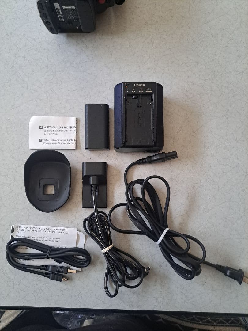 Canon ビデオカメラ本体 100倍ズーム 3ccd GL2 ジャンク品