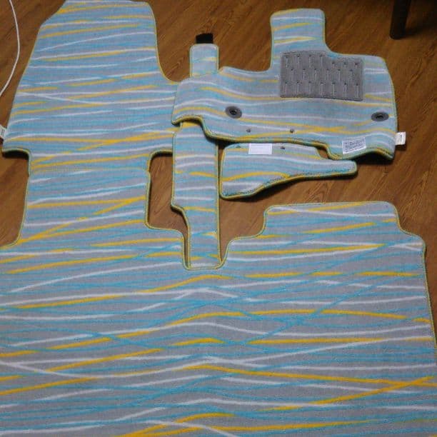 Nボックス純正フロアーマット(北欧スタイルコレクション)