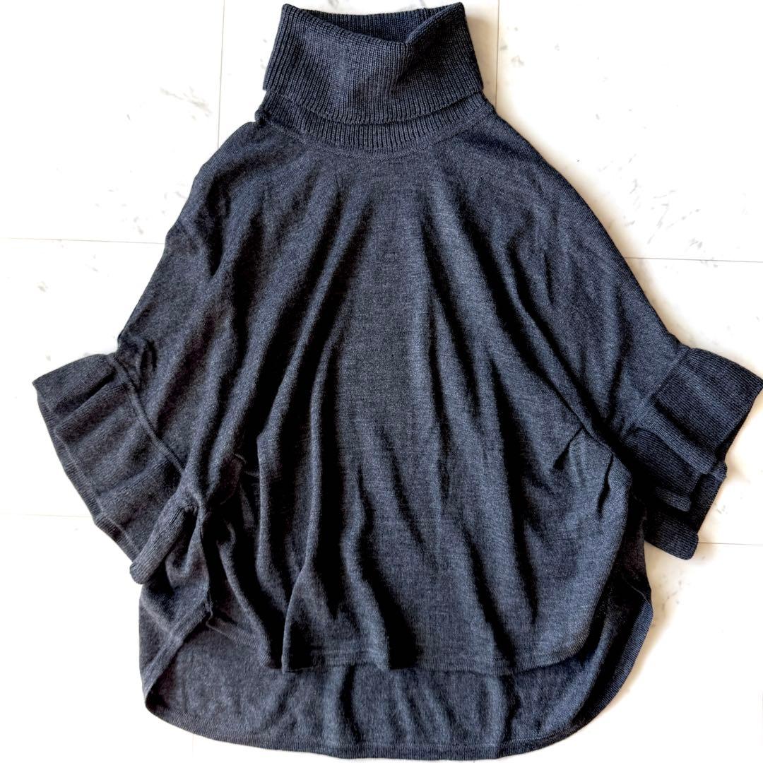 極美品 レリアン シルク混 タートルネック ニットポンチョ グレー ケープ