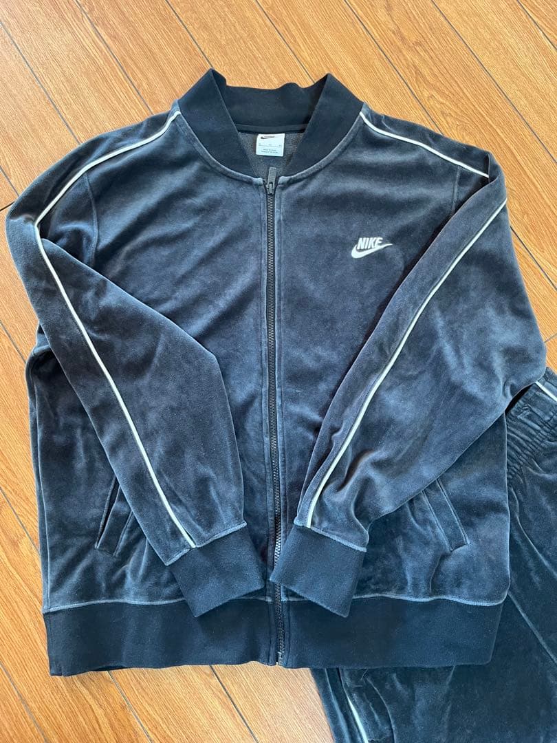 Nike ベロアセットアップ