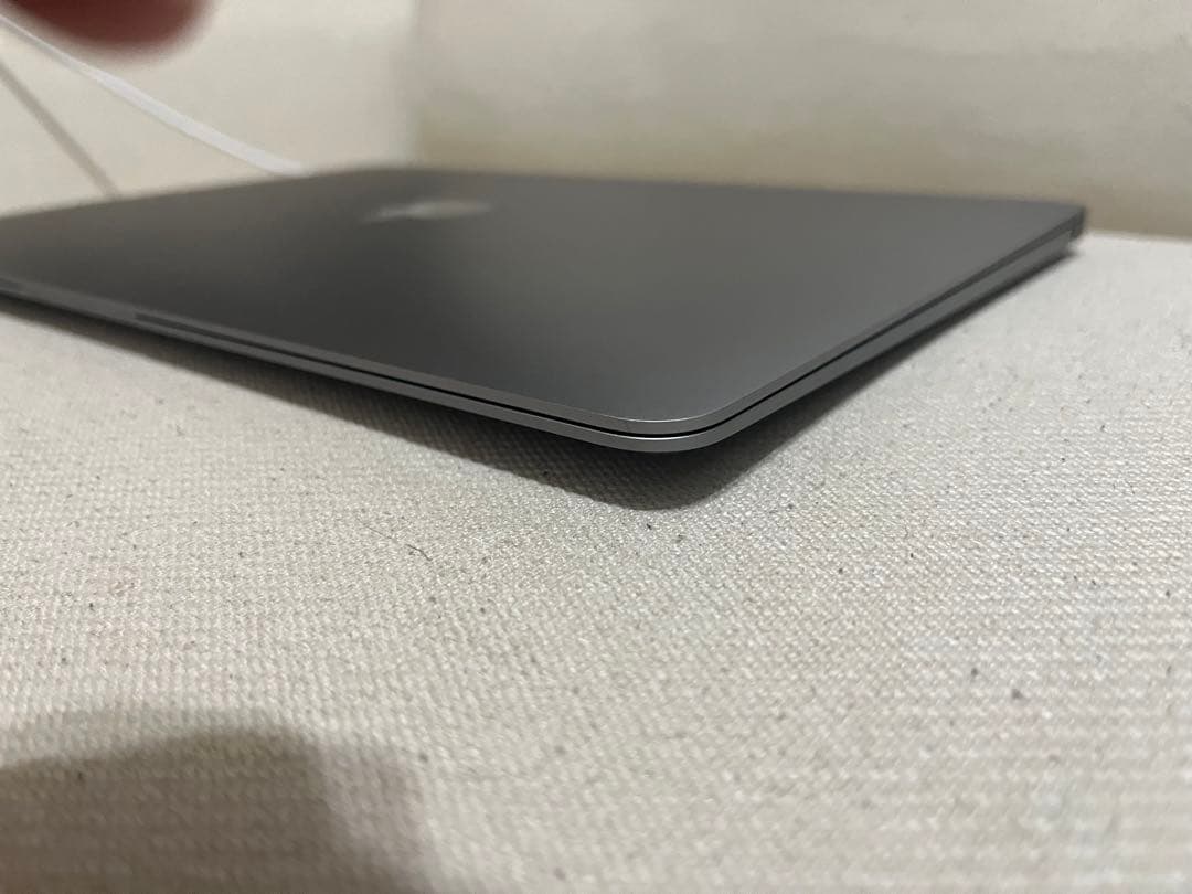 MacBook本体 MacBook Air M1 2020 8GB 256GB