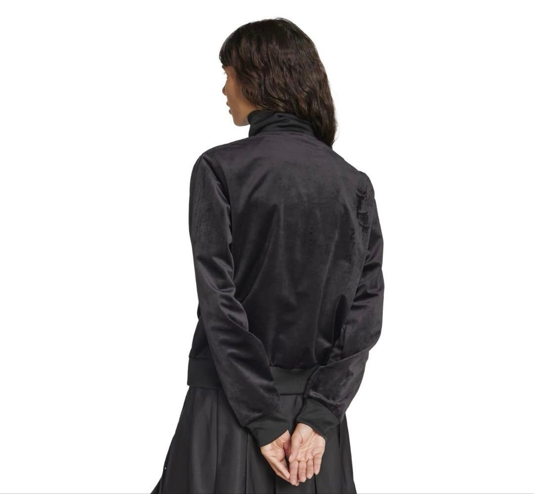 adidasベロアジャージブラック