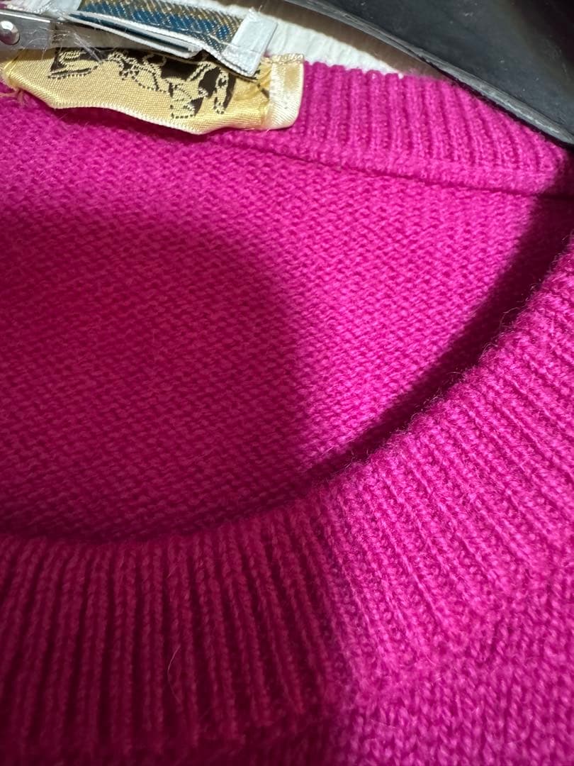 エルメススコットランド製ピュアカシミア マゼンタ柄ーフューシャ系