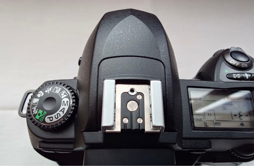 美品　Nikon D70s ボディ　CCDセンサー