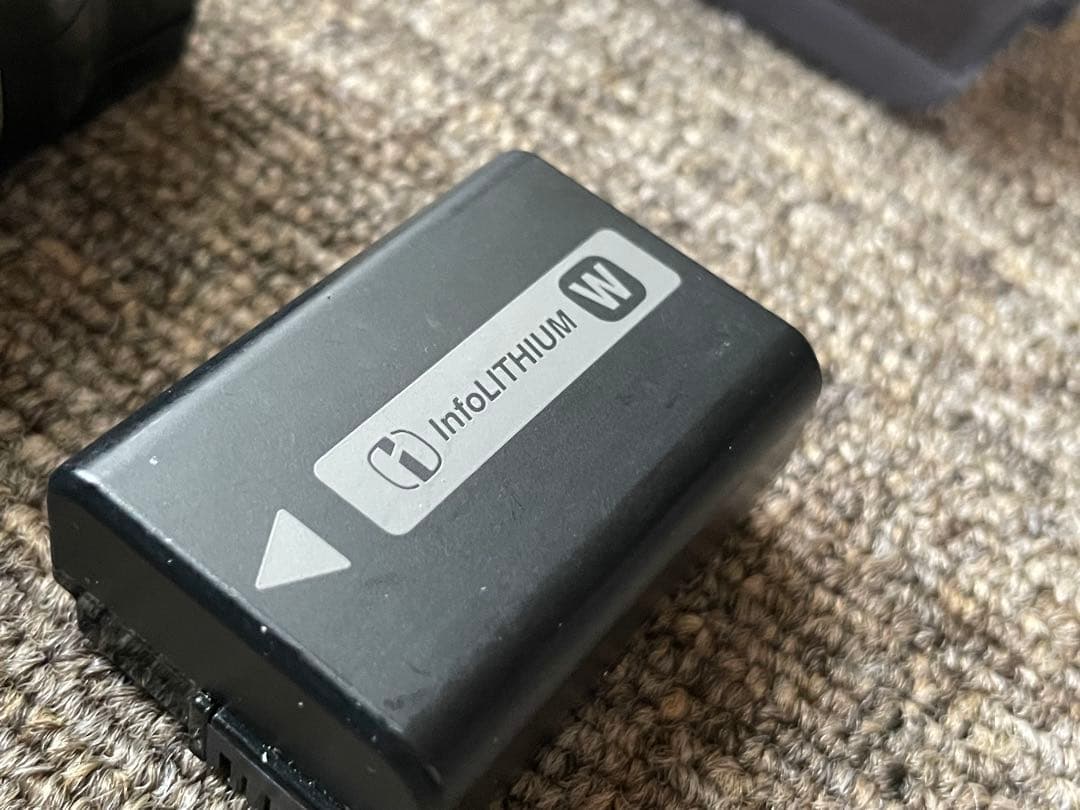 SONY α NEX-5 ミラーレス一眼カメラ+レンズSEL16F28 (1-9