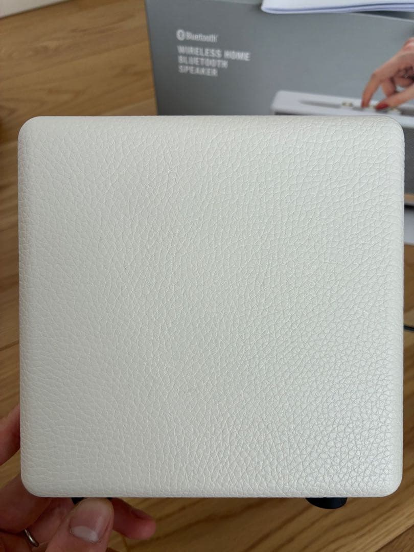 Marshall Action II ホワイト ワイヤレススピーカー