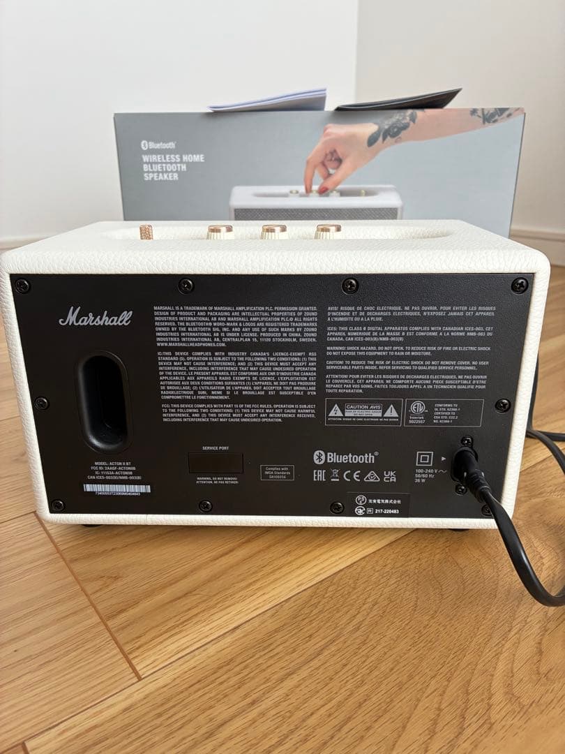 Marshall Action II ホワイト ワイヤレススピーカー