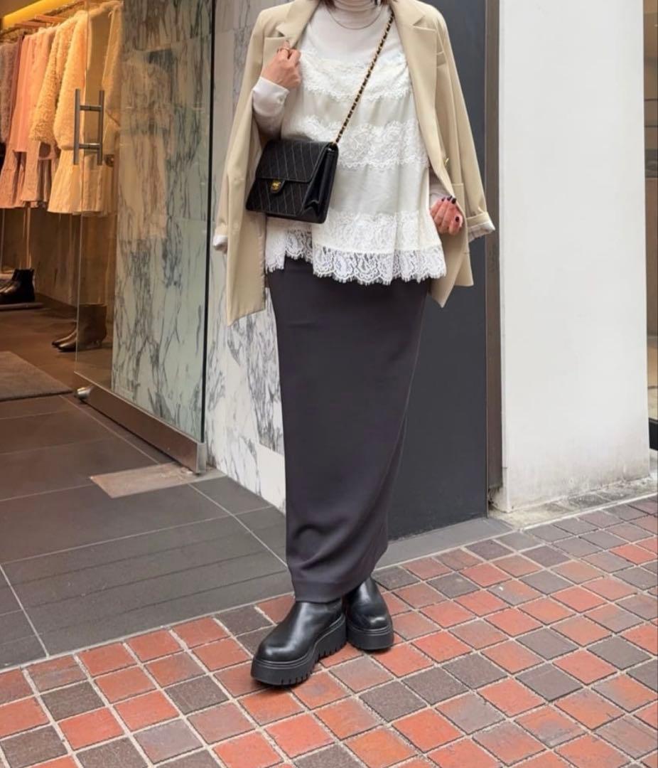 【新品未使用】CADUNE レースキャミブラウス　オフ白