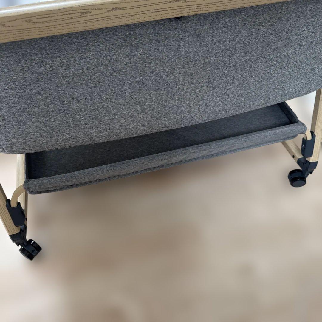 【おまけ付き】グレーの折りたたみベビーベッド