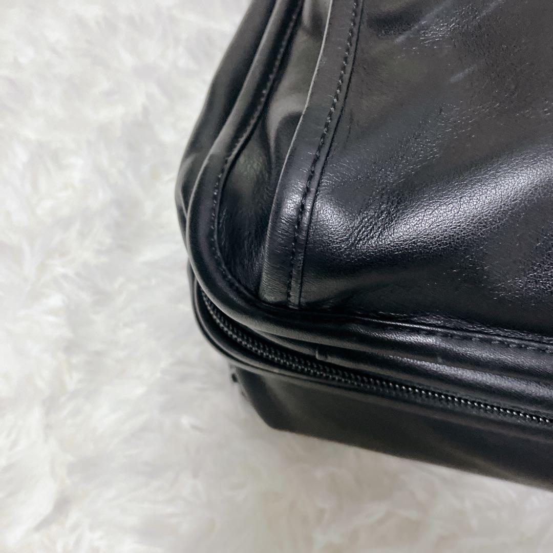 【超美品】TUMI カーフレザー大容量　ビジネスバッグ ブラック通勤　A4 PC