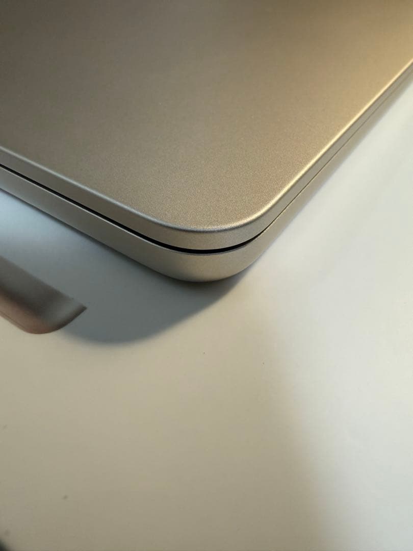 MacBook Air M2 13インチ 8GB 256GB SSD 初期化済み