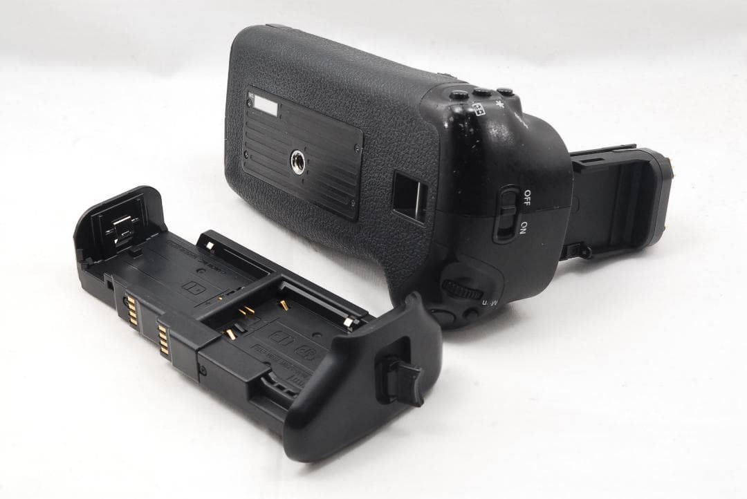 キャノン EOS 5D Mark Ⅲ &バッテリーグリップ BG-E11 385