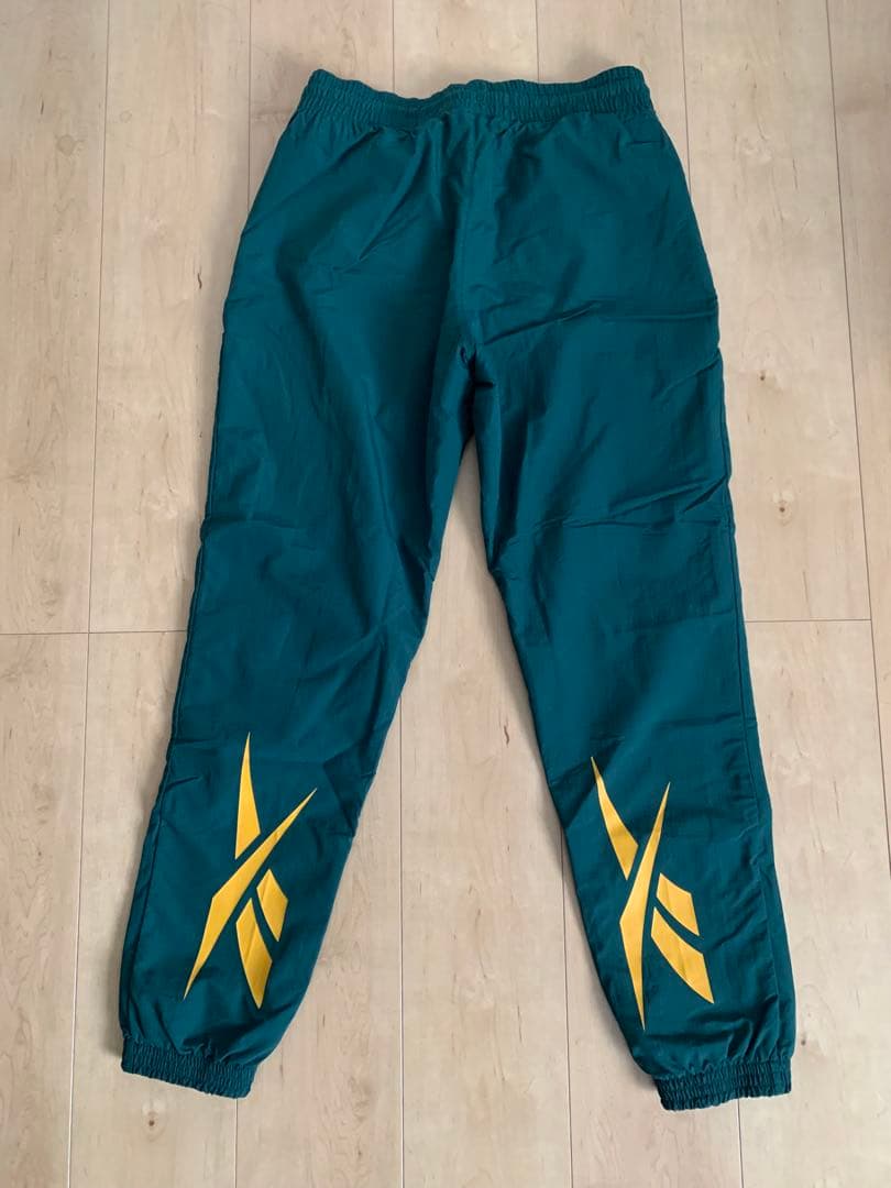 Reebok トラックジャケット　パンツ　セットアップ　グリーン　リーボック