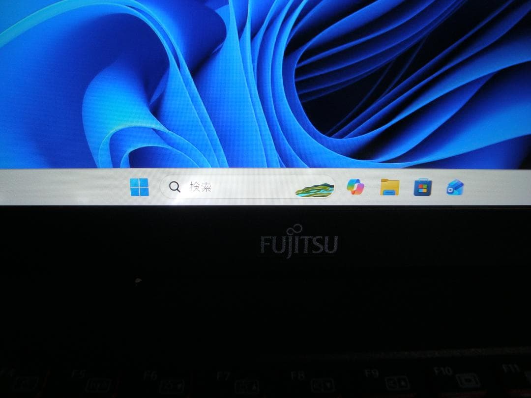 富士通、UH75/B3、COREi5ー8250U、128GB/4GB、WIN11