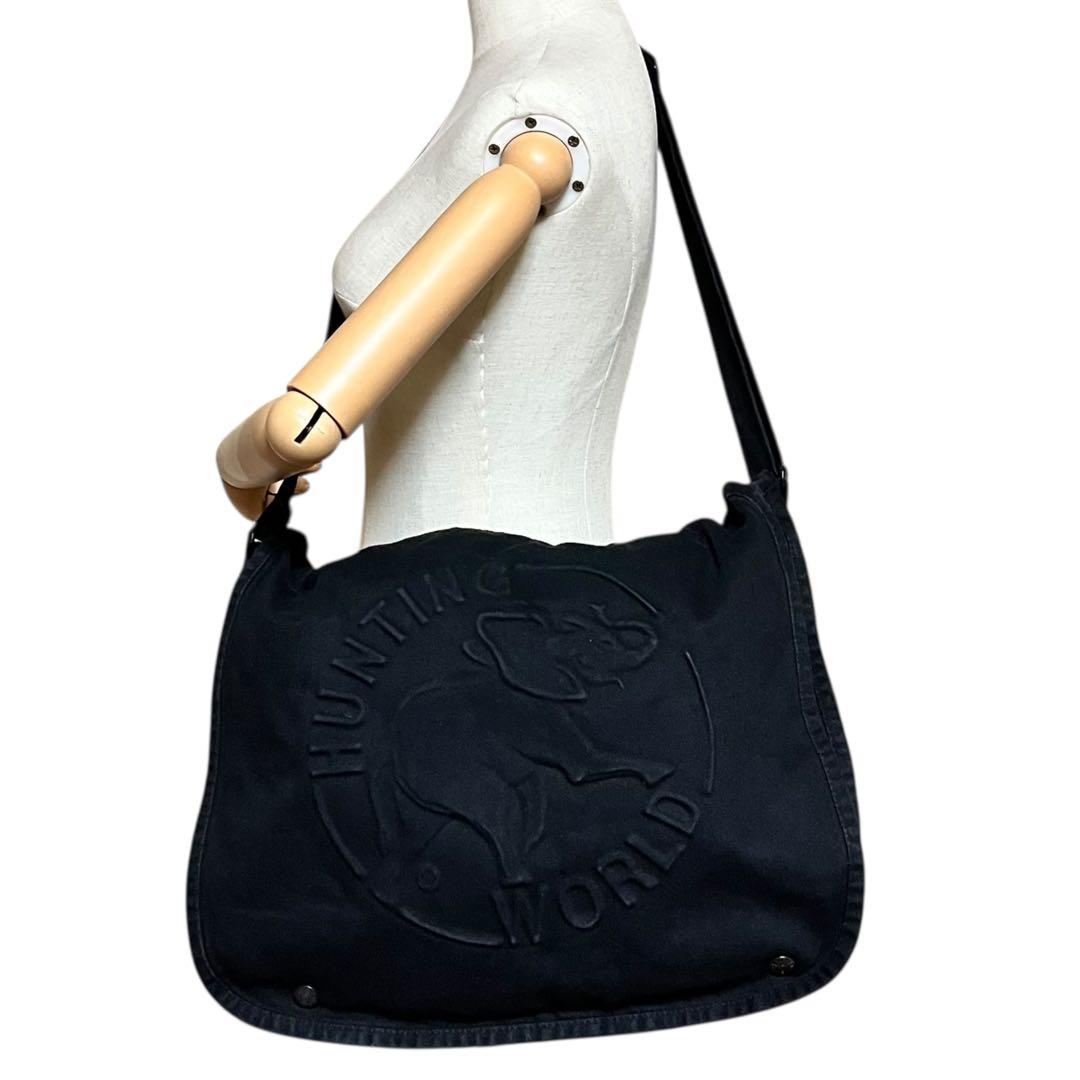 美品　ハンティングワールド　メッセンジャーバッグ　A4可能　デニム　USA製　黒