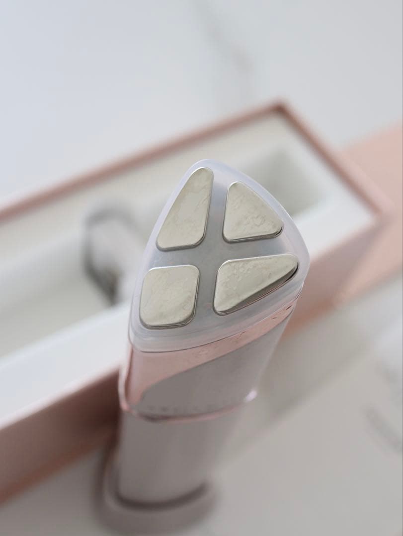 【新品未使用】アクシージアメイト フォーアイズ