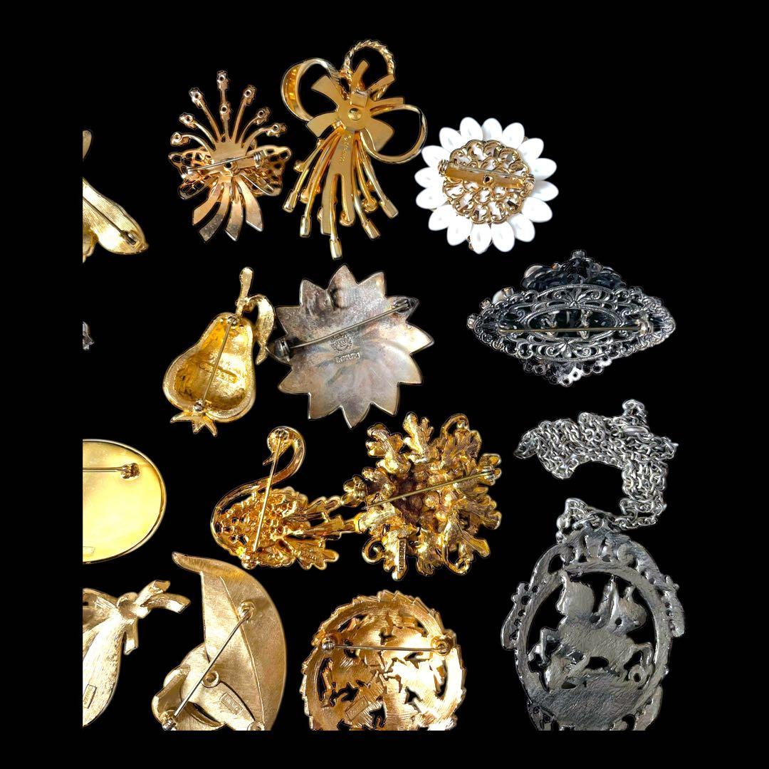 ☆2025年&2026年福袋☆ブラック&ゴールド系☆20点アクセサリーセット