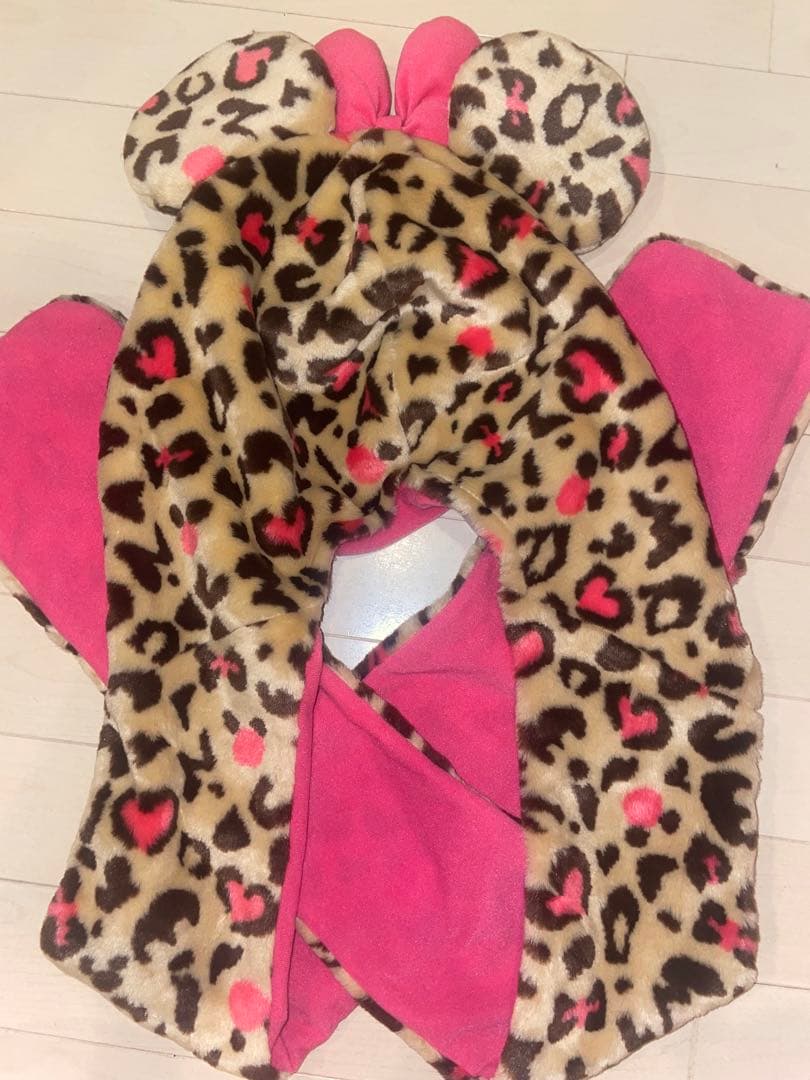 ミニーちゃん　ヒョウ柄　マフラーキャップ