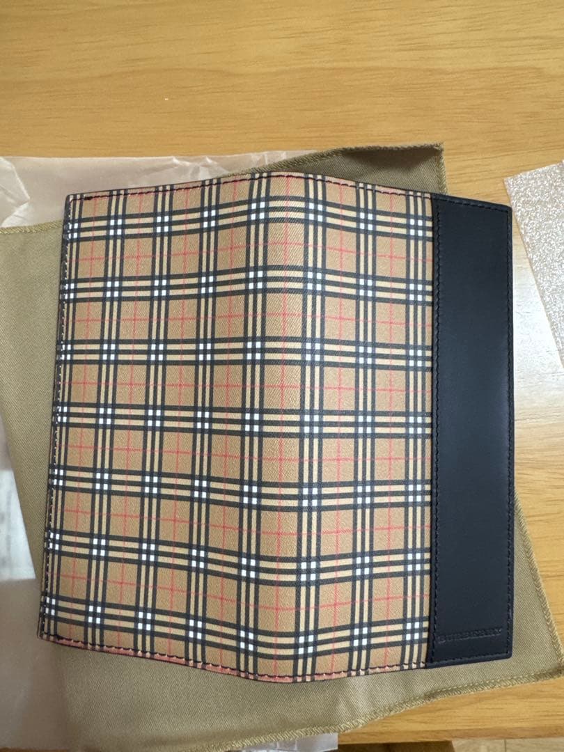 [新品未使用］バーバリー　長財布　新品　チェック
