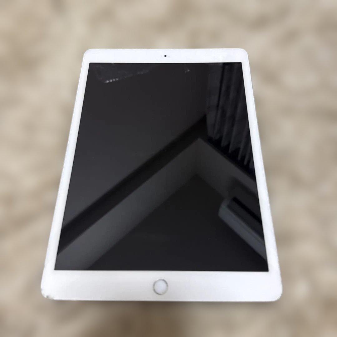 Apple iPad 第7世代セルラー版　SIMフリーA2198 シルバー美品