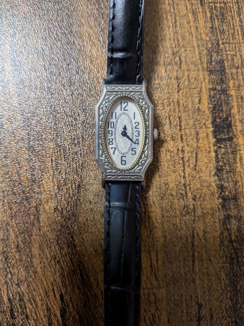 アガット クォーツ腕時計 オーバル型