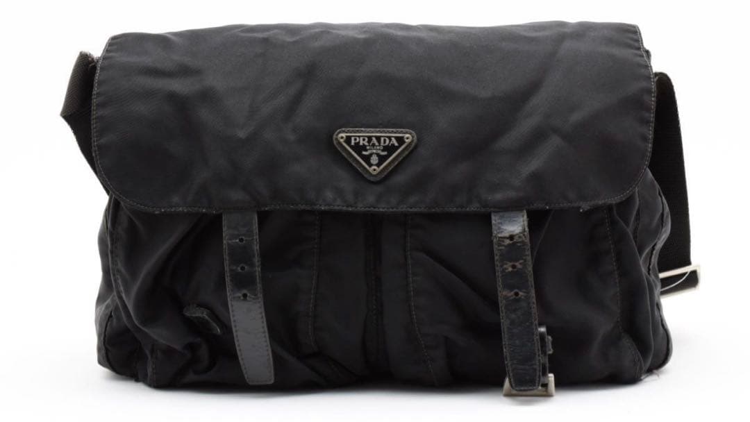 PRADA メッセンジャーバッグ　トライアングルロゴ　ナイロン　ショルダーバック