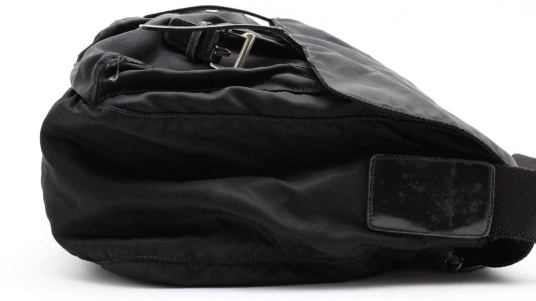 PRADA メッセンジャーバッグ　トライアングルロゴ　ナイロン　ショルダーバック