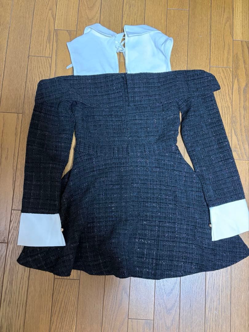 Randy ツイードショルダーカットフレアミニワンピース