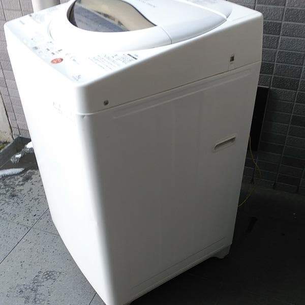 全自動電気洗濯機スTOSHIBA AW-50GL 洗濯容量5kg 2013年製