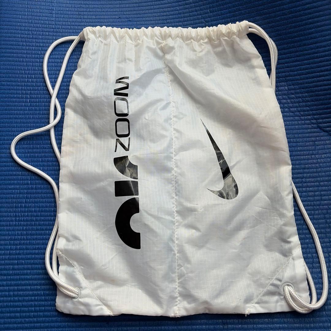 ナイキ エアズーム マックスフライ モアテン27.0cm ホワイト