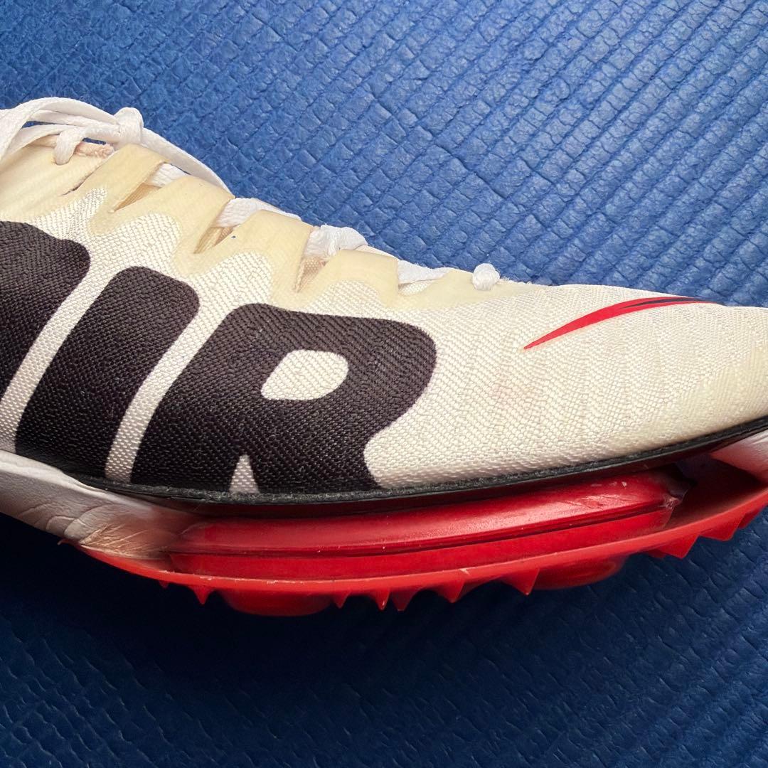 ナイキ エアズーム マックスフライ モアテン27.0cm ホワイト