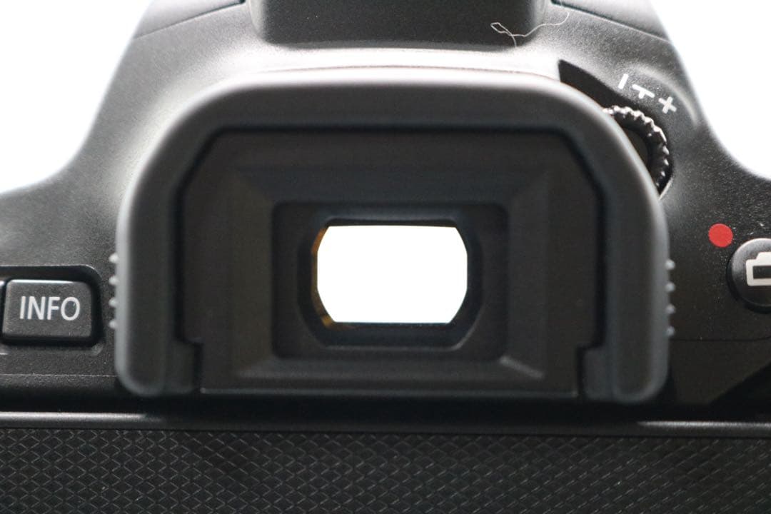 超美品 【Canon EOS Kiss X10 ダブルレンズ】 Wi-Fi搭載