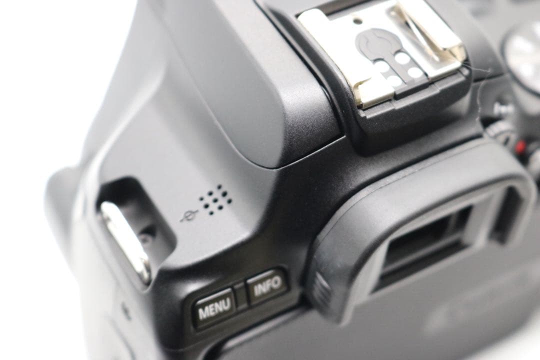 超美品 【Canon EOS Kiss X10 ダブルレンズ】 Wi-Fi搭載