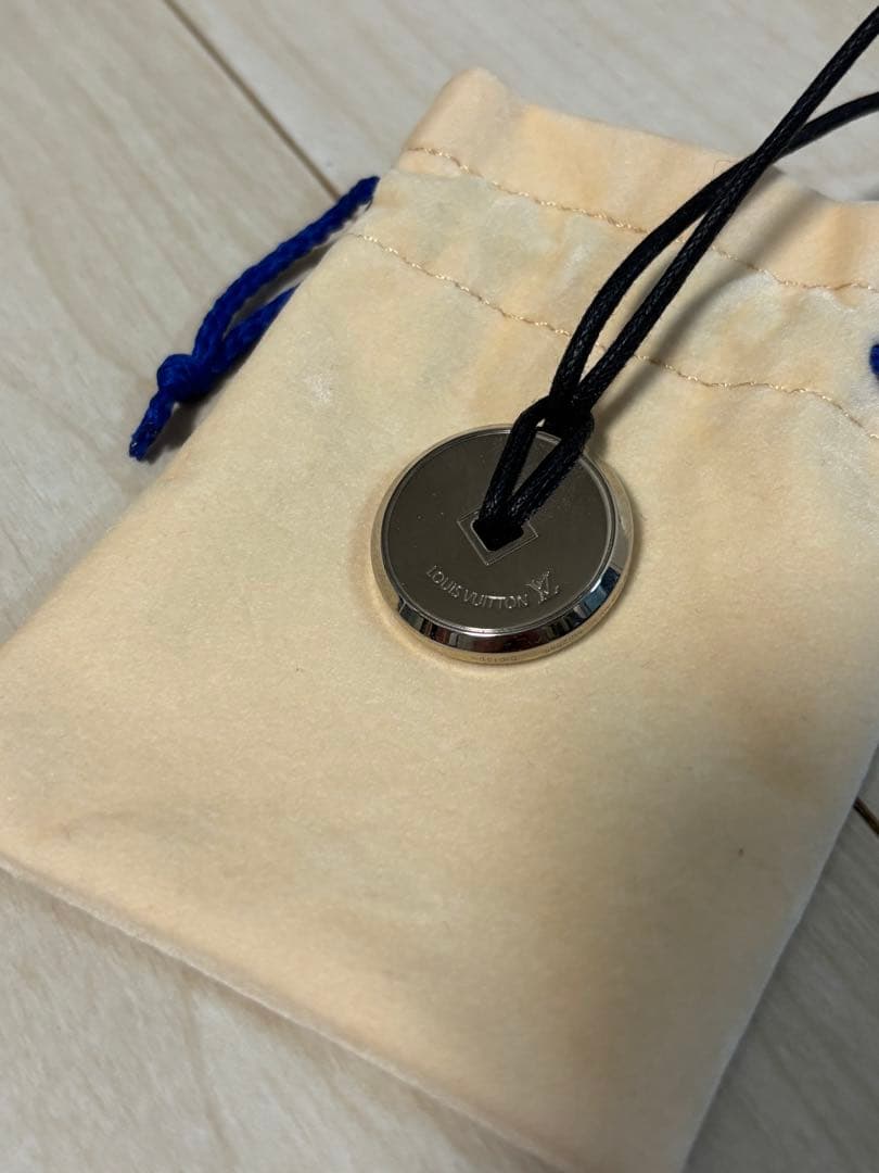 ルイ ヴィトンLOUISVUITTONモノグラムエクリプスコリエネックレス