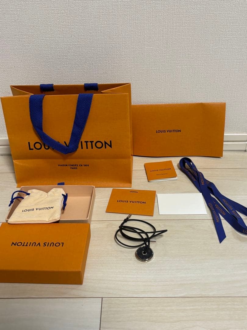 ルイ ヴィトンLOUISVUITTONモノグラムエクリプスコリエネックレス