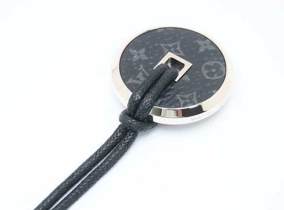 ルイ ヴィトンLOUISVUITTONモノグラムエクリプスコリエネックレス