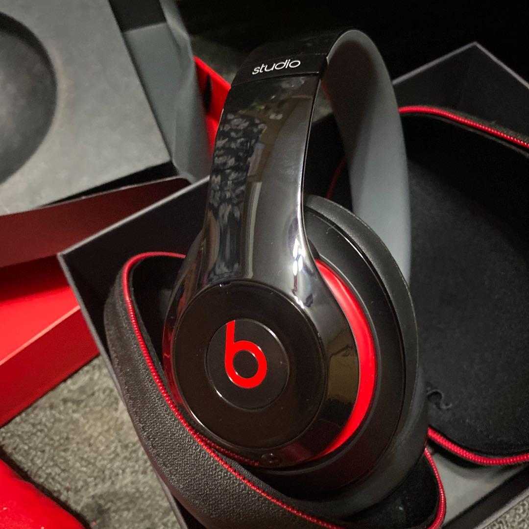 Beats ヘッドホン