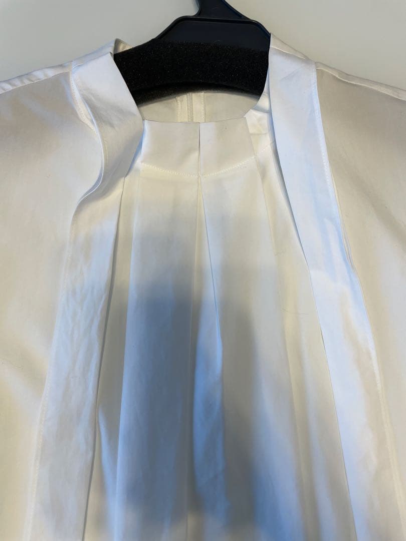 ANAYI ホワイトプリーツシャツ 長袖