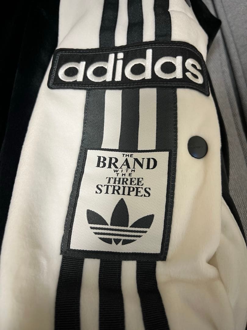 adidas W ADIBREAK VELOUR ジャケット ブラック　Ｓ