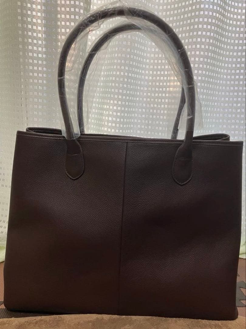 こ*ん様 新品　ユナイテッドアローズ トートバッグ 牛革　通勤　通学　A4可能