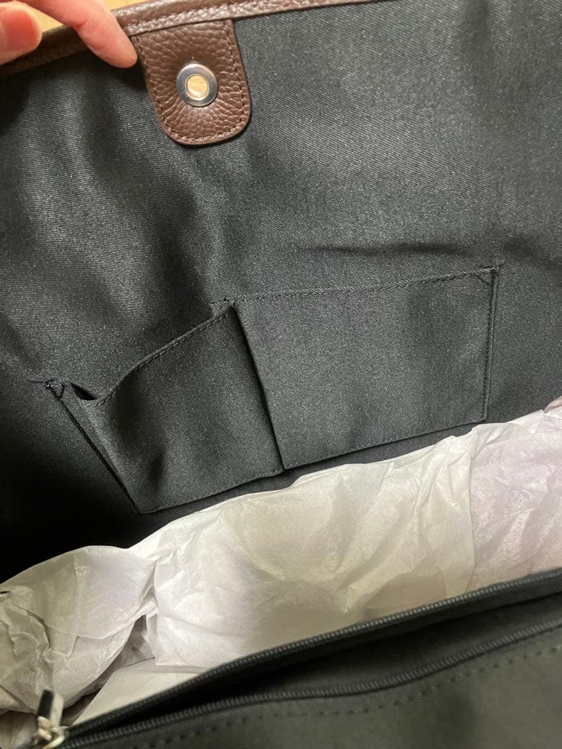 こ*ん様 新品　ユナイテッドアローズ トートバッグ 牛革　通勤　通学　A4可能