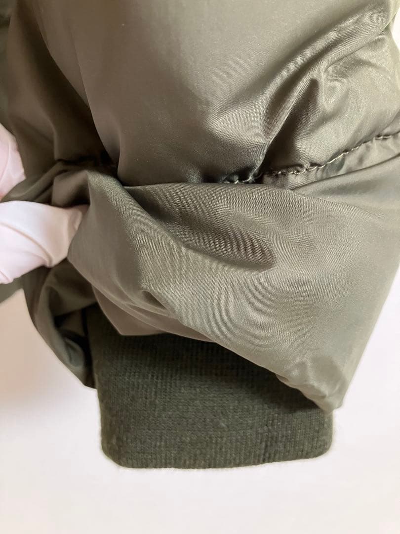 【美品】MONCLER オリーブ ダウンジャケット フード付き