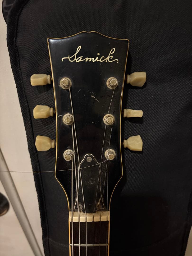 アコースティックギター セミホロウボディ レッド