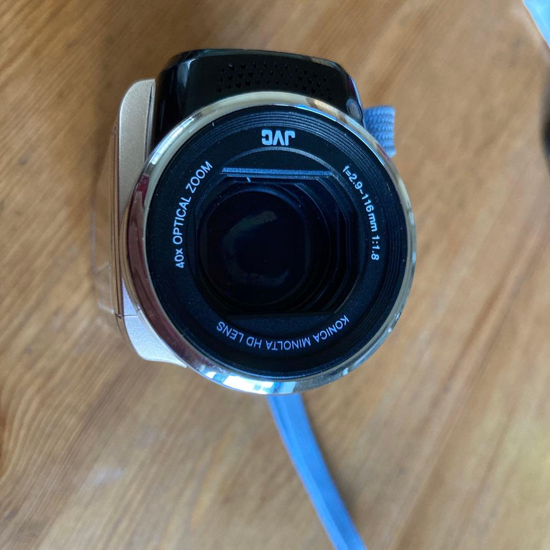 美品 JVC ビデオカメラ EVERIO GZ-E265 三脚付き