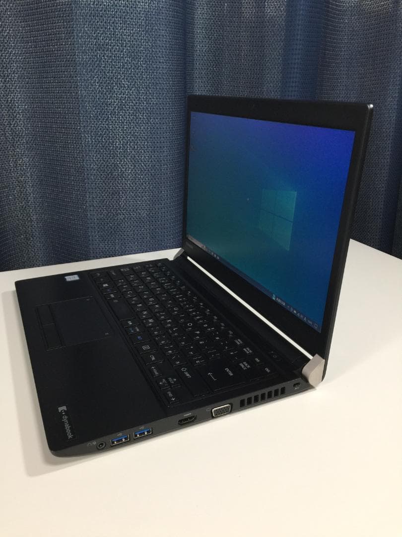 東芝 Dynabook R73/J・Core i3-7世代・4GB・256GB