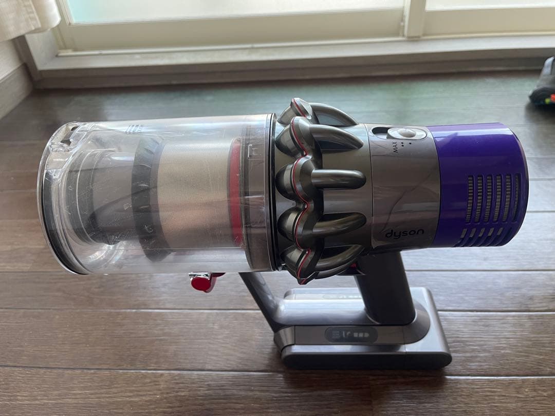 久*様 Dyson - ダイソン V10 (sv12)コードレス掃除機 付属品付
