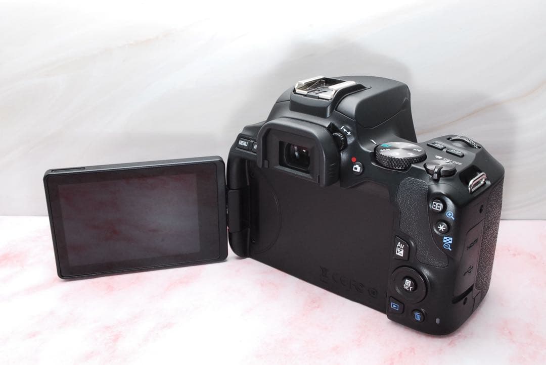 Canon Kiss X10✨一眼レフカメラ★超望遠レンズ付Wレンズセット★