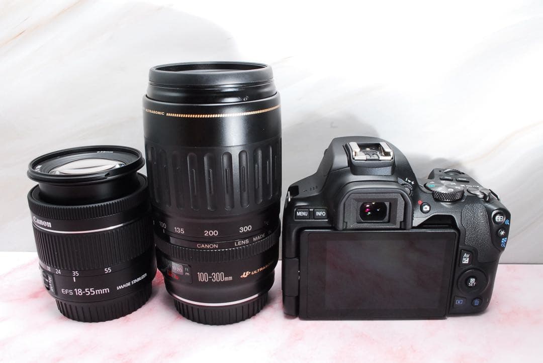 Canon Kiss X10✨一眼レフカメラ★超望遠レンズ付Wレンズセット★